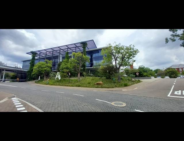 350M² OFFICE TO LET IN BRYANSTON
